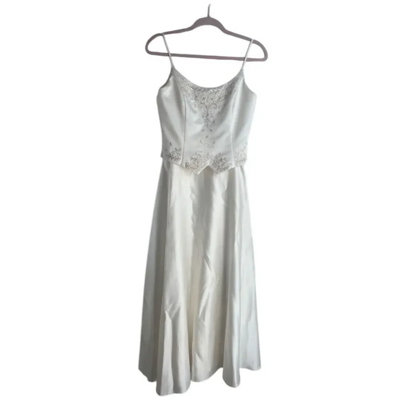 Scott McClintock Dresses & Skirts - Scott McClintock Petite Wedding Dress Embroidered Rhinestones Ivory Satin Size 4